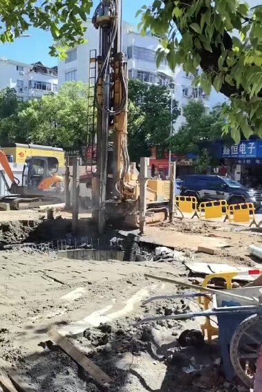 肥东岩石井